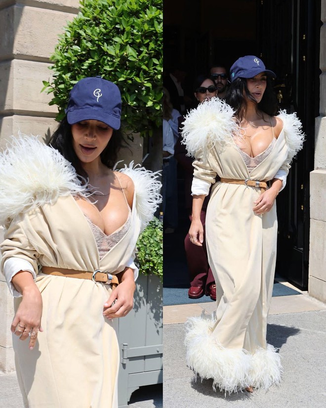 Kim Kardashian mặc phản cảm tới khó hiểu, chiêu trò mới hay sao?- Ảnh 10. Kim Kardashian mặc phản cảm tới khó hiểu, chiêu trò mới hay sao?- Ảnh 10.
