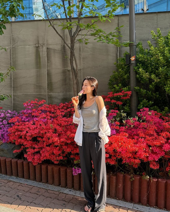 Dành cho phong cách mùa hè này: 5 món thời trang mát nhất và mốt nhất hiện tại- Ảnh 6. Dành cho phong cách mùa hè này: 5 món thời trang mát nhất và mốt nhất hiện tại- Ảnh 6.