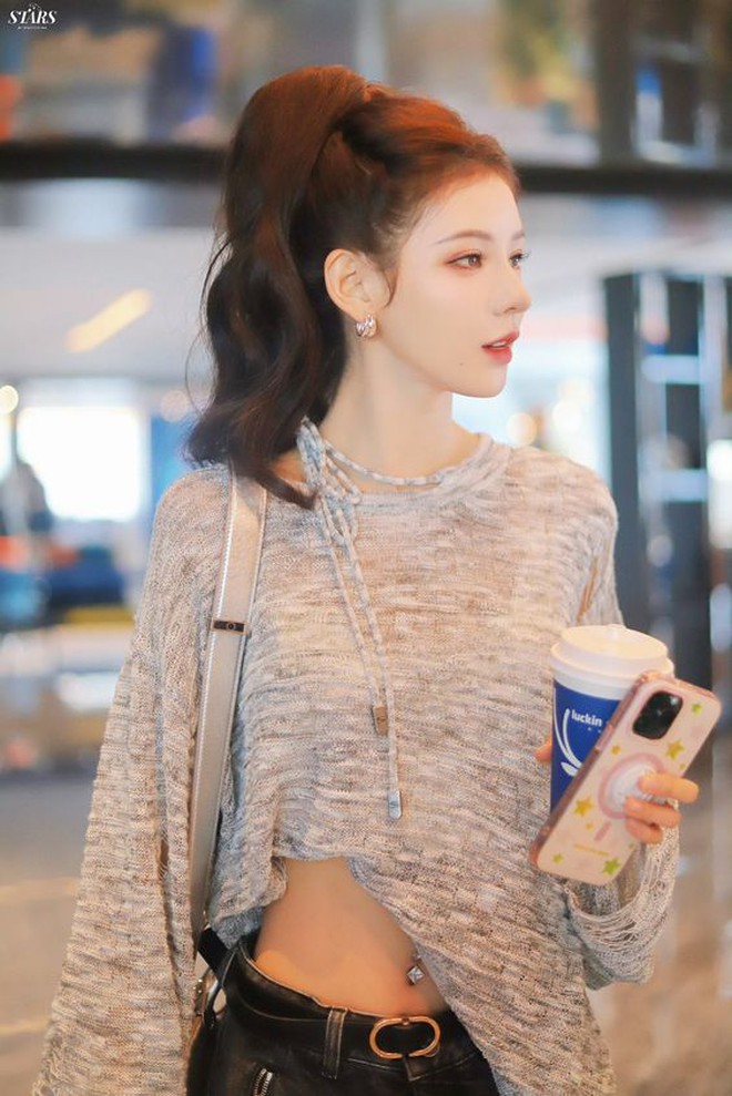 Mỹ nhân được ví như "búp bê sống", từng ngồi ăn cũng gây sốt nay ép cân gầy đáng báo động- Ảnh 15.