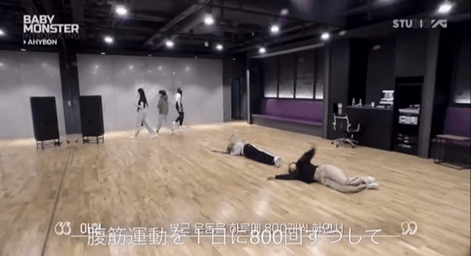 "Tiểu Jennie" bị soi đang cố hóp bụng dù vòng eo đã nhỏ lắm rồi- Ảnh 14. "Tiểu Jennie" bị soi đang cố hóp bụng dù vòng eo đã nhỏ lắm rồi- Ảnh 14.
