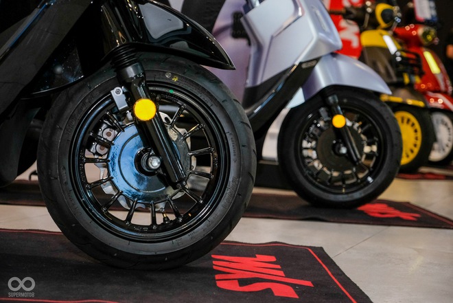 SYM ra mắt đồng thời 2 mẫu xe mới: Đối trọng đáng gờm của Honda SH Mode và Yamaha Grande- Ảnh 14. SYM ra mắt đồng thời 2 mẫu xe mới: Đối trọng đáng gờm của Honda SH Mode và Yamaha Grande- Ảnh 14.