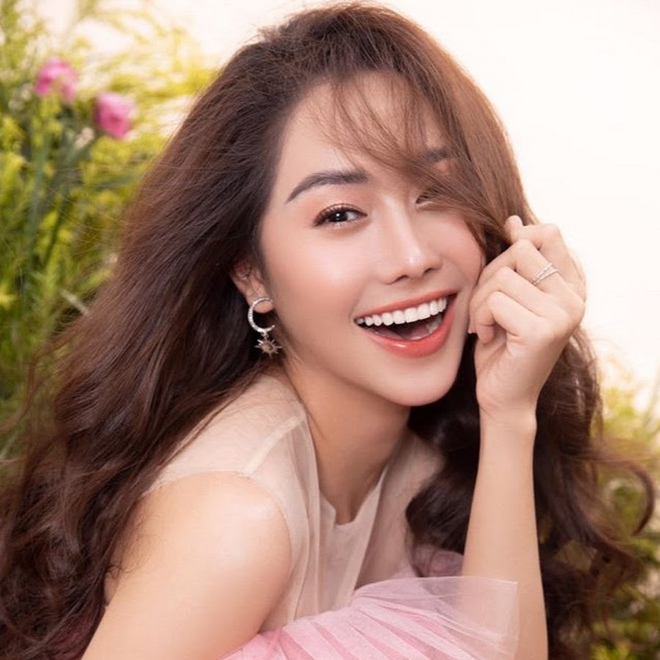Ca sĩ Nguyên Vũ tìm diễn viên cho "Em đẹp em có quyền"- Ảnh 3. Ca sĩ Nguyên Vũ tìm diễn viên cho "Em đẹp em có quyền"- Ảnh 3.