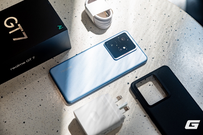 Cận cảnh chiếc điện thoại realme vừa ra mắt mang danh “flagship killer”- Ảnh 24. Cận cảnh chiếc điện thoại realme vừa ra mắt mang danh “flagship killer”- Ảnh 24.