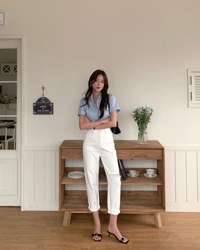 5 mẫu áo sơ mi thịnh hành nhất hiện tại: Có thể phối đồ đơn giản vẫn sành điệu xuất sắc- Ảnh 1. 5 mẫu áo sơ nha cai hi88 thịnh hành nhất hiện tại: Có thể phối đồ đơn giản vẫn sành điệu xuất sắc- Ảnh 1.
