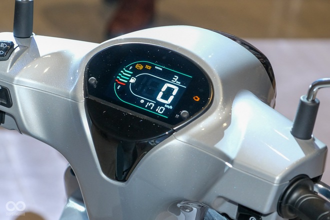 Cận cảnh mẫu xe tay ga 158cc của SYM: Đẹp như Vespa, thực dụng như Honda- Ảnh 4.