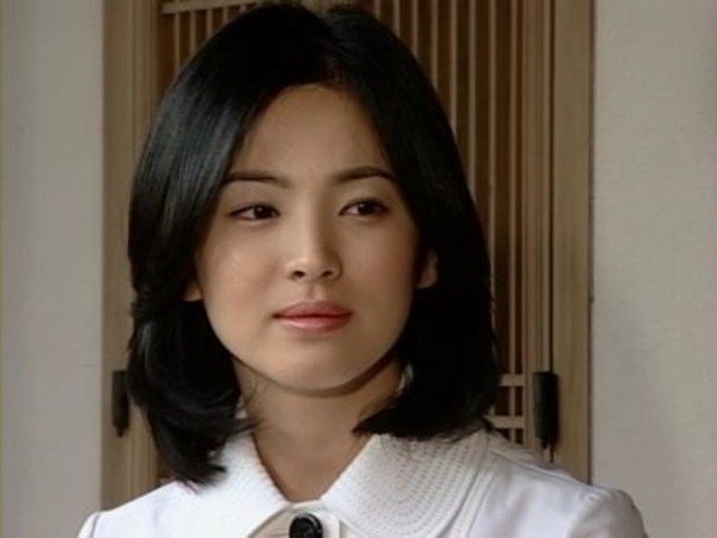 Không phải "Trái tim mùa thu" hay "Ngôi nhà hạnh phúc", Song Hye Kyo ở phim này mới là đẹp nhất, có mối tình trắc trở từ màn ảnh ra ngoài đời- Ảnh 11. Không phải "Trái tim mùa thu" hay "Ngôi nhà hạnh phúc", Song Hye Kyo ở phim này mới là đẹp nhất, có mối tình trắc trở từ màn ảnh ra ngoài đời- Ảnh 11.