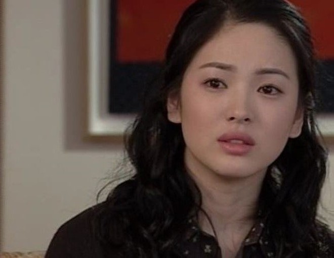 Không phải "Trái tim mùa thu" hay "Ngôi nhà hạnh phúc", Song Hye Kyo ở phim này mới là đẹp nhất, có mối tình trắc trở từ màn ảnh ra ngoài đời- Ảnh 8. Không phải "Trái tim mùa thu" hay "Ngôi nhà hạnh phúc", Song Hye Kyo ở phim này mới là đẹp nhất, có mối tình trắc trở từ màn ảnh ra ngoài đời- Ảnh 8.
