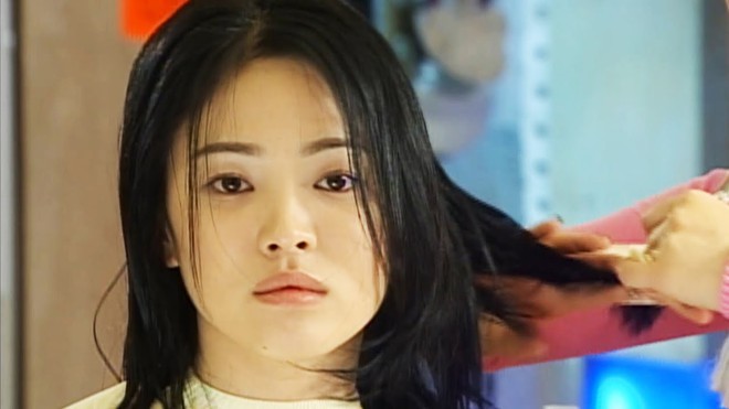 Không phải "Trái tim mùa thu" hay "Ngôi nhà hạnh phúc", Song Hye Kyo ở phim này mới là đẹp nhất, có mối tình trắc trở từ màn ảnh ra ngoài đời- Ảnh 9. Không phải "Trái tim mùa thu" hay "Ngôi nhà hạnh phúc", Song Hye Kyo ở phim này mới là đẹp nhất, có mối tình trắc trở từ màn ảnh ra ngoài đời- Ảnh 9.