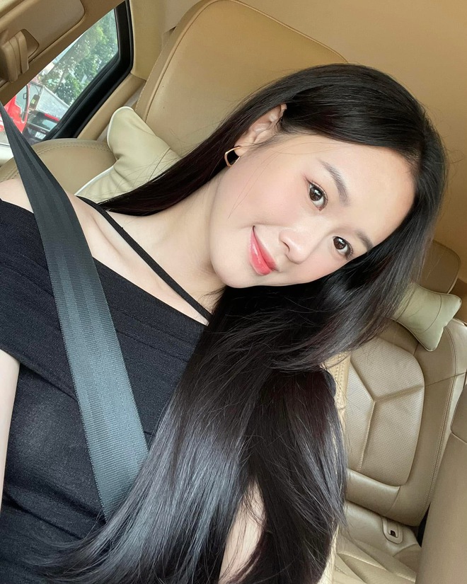 Bà xã Anh Đức ngày càng thăng hạng nhan sắc, diện đồ truyền thống lần nào cũng “đốn tim” netizen- Ảnh 13. Bà xã Anh Đức ngày càng thăng hạng nhan sắc, diện đồ truyền thống lần nào cũng “đốn tim” netizen- Ảnh 13.