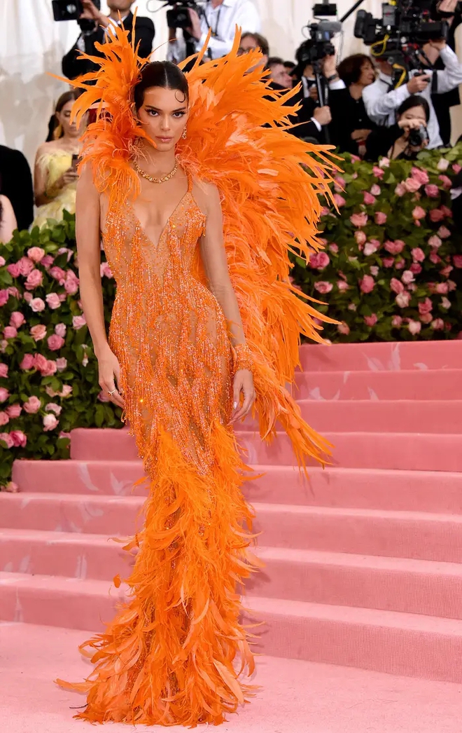 Có một Kendall Jenner dịu dàng tới mức chìm nghỉm tại Met Gala 2025- Ảnh 9. Có một Kendall Jenner dịu dàng tới mức chìm nghỉm tại Met Gala 2025- Ảnh 9.