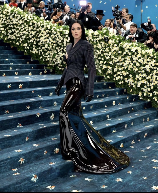 Cú lừa lớn nhất Met Gala 2025 gọi tên Katy Perry- Ảnh 3. Cú lừa lớn nhất Met Gala 2025 gọi tên Katy Perry- Ảnh 3.