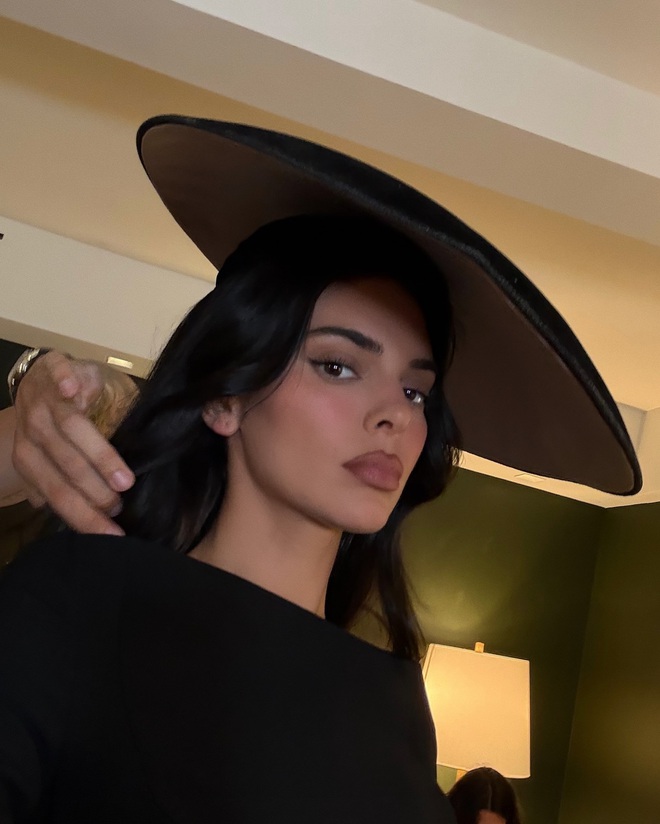 Gọi Kendall Jenner là "nữ hoàng after party", tới Jennie cũng không chiếm spotlight nổi!- Ảnh 8. Gọi Kendall Jenner là "nữ hoàng after party", tới Jennie cũng không chiếm spotlight nổi!- Ảnh 8.