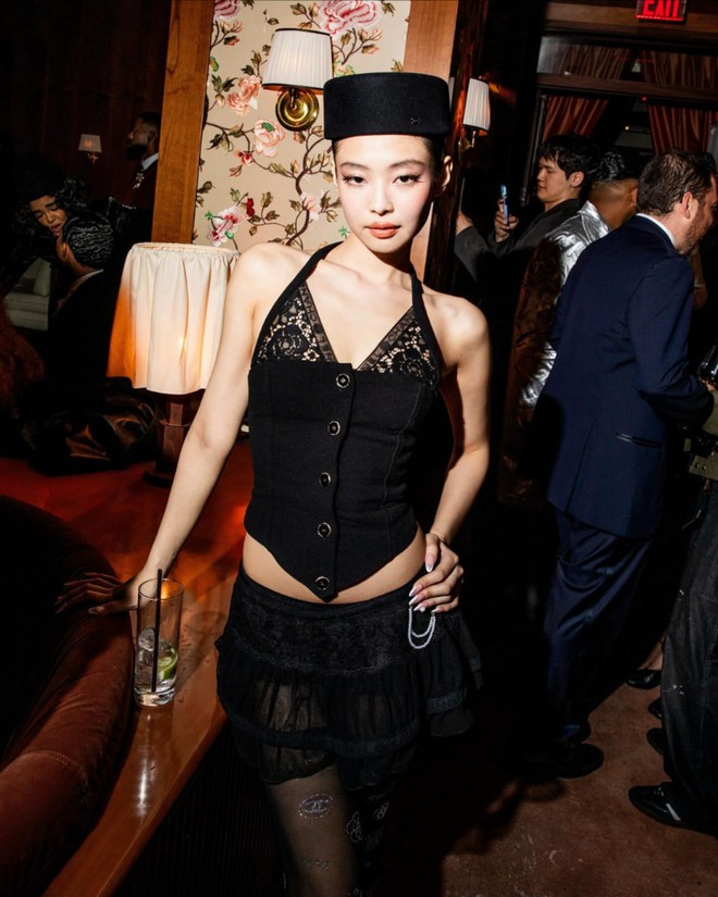 Gọi Kendall Jenner là "nữ hoàng after party", tới Jennie cũng không chiếm spotlight nổi!- Ảnh 11.