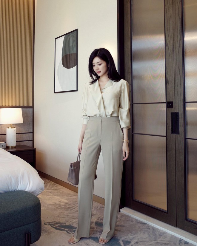 5 xu hướng quần dài "đi đâu cũng gặp", quan trọng là rất nhẹ mát để mặc trong mùa hè- Ảnh 2. 5 xu hướng quần dài "đi đâu cũng gặp", quan trọng là rất nhẹ mát để mặc trong mùa hè- Ảnh 2.