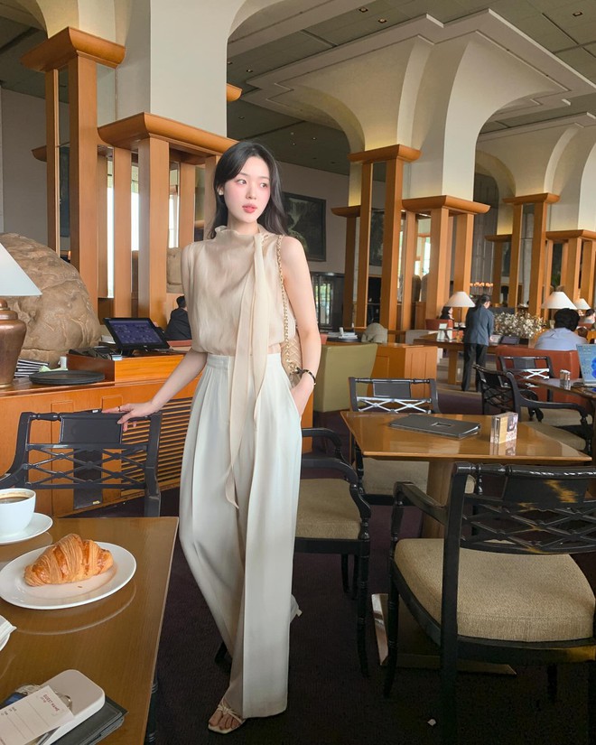 5 xu hướng quần dài "đi đâu cũng gặp", quan trọng là rất nhẹ mát để mặc trong mùa hè- Ảnh 1. 5 xu hướng quần dài "đi đâu cũng gặp", quan trọng là rất nhẹ mát để mặc trong mùa hè- Ảnh 1.