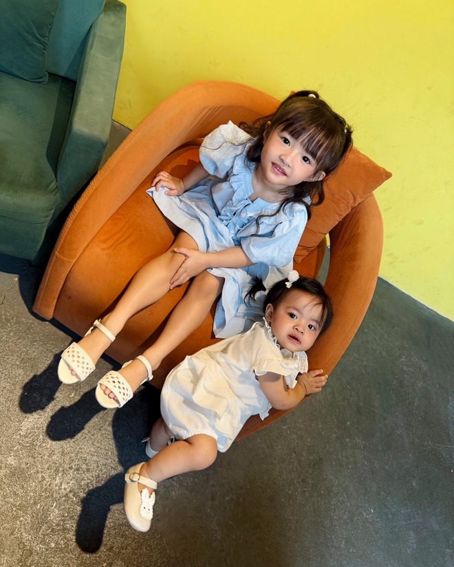 Sướng như 2 công chúa nhà Đông Nhi - Ông Cao Thắng: Được nghỉ dưỡng ở resort 5 sao, Winnie còn biết tạo dáng như siêu mẫu nhí- Ảnh 6. Sướng như 2 công chúa nhà Đông Nhi - Ông Cao Thắng: Được nghỉ dưỡng ở resort 5 sao, hi88.com đăng nhập còn biết tạo dáng như siêu mẫu nhí- Ảnh 6.