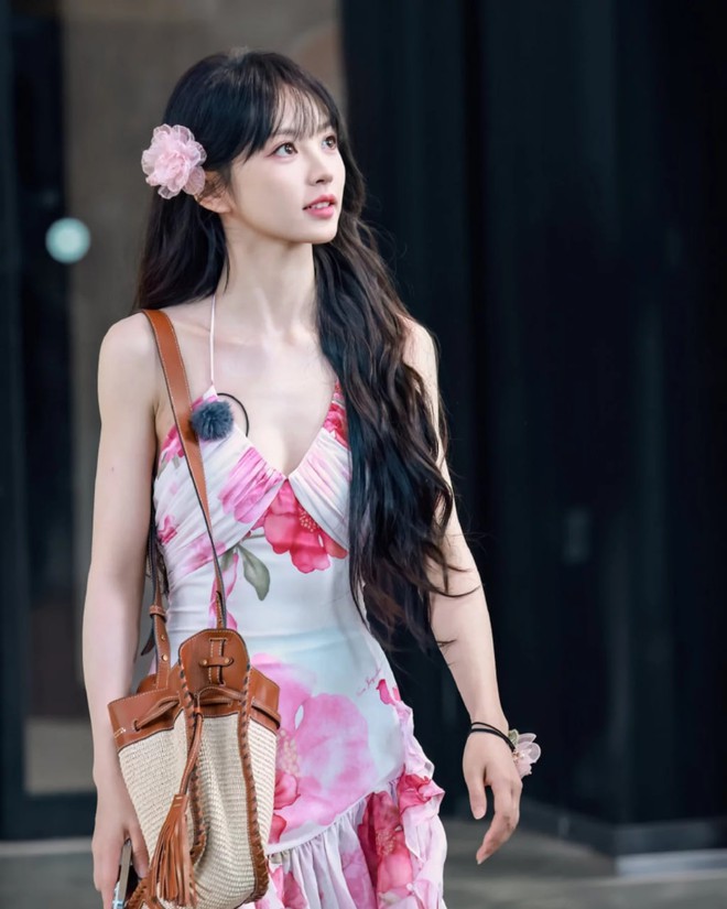 Vòng 1 mất tích của "búp bê Cbiz” Điền Hi Vi- Ảnh 4. Vòng 1 mất tích của "búp bê Cbiz” Điền Hi Vi- Ảnh 4.