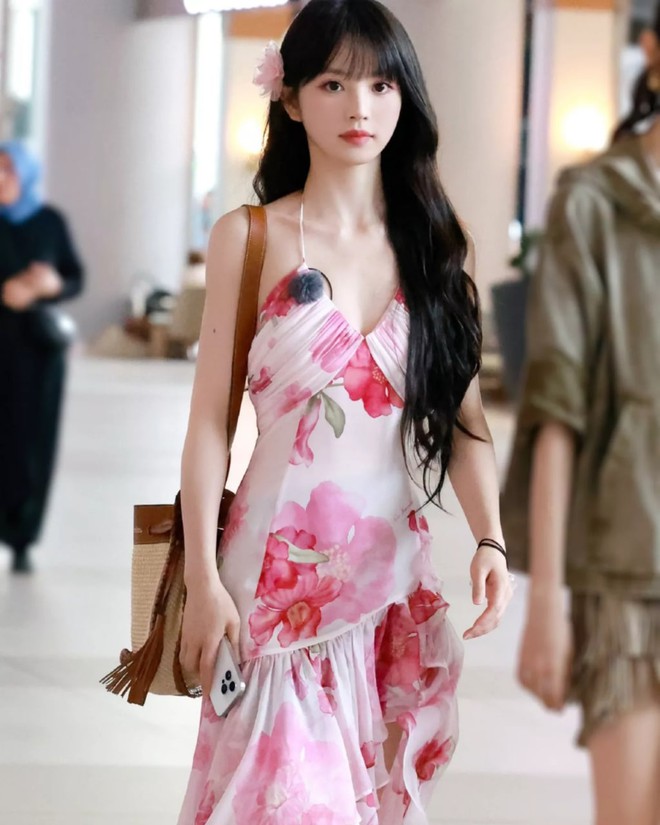 Vòng 1 mất tích của "búp bê Cbiz” Điền Hi Vi- Ảnh 1. Vòng 1 mất tích của "búp bê Cbiz” Điền Hi Vi- Ảnh 1.