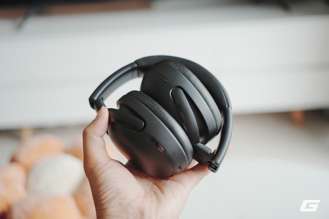 Trải nghiệm JBL Tour One M3 Smart Tx: Chống ồn ấn tượng, đeo “sướng” tai, pin bền lại có thêm phụ kiện kết nối kèm màn hình cảm ứng rất hay- Ảnh 7. Trải nghiệm JBL Tour One M3 Smart Tx: Chống ồn ấn tượng, đeo “sướng” hi88.com - hi88.win, pin bền lại có thêm phụ kiện kết nối kèm màn hình cảm ứng rất hay- Ảnh 7.