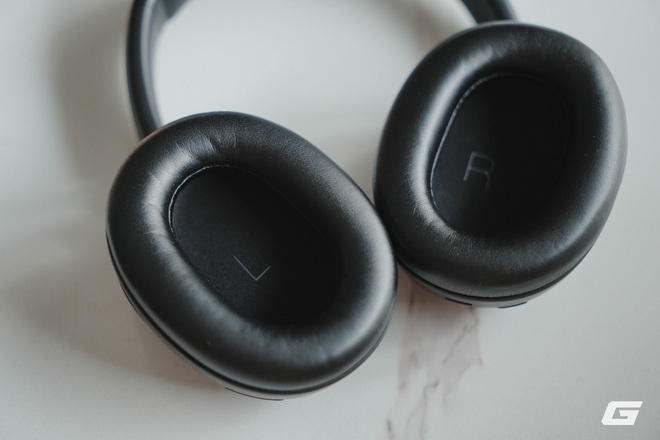 Trải nghiệm JBL Tour One M3 Smart Tx: Chống ồn ấn tượng, đeo “sướng” tai, pin bền lại có thêm phụ kiện kết nối kèm màn hình cảm ứng rất hay- Ảnh 3. Trải nghiệm JBL Tour One M3 Smart Tx: Chống ồn ấn tượng, đeo “sướng” hi88.com - hi88.win, pin bền lại có thêm phụ kiện kết nối kèm màn hình cảm ứng rất hay- Ảnh 3.
