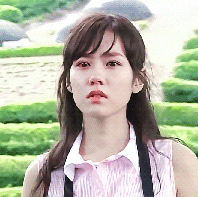 Bất cứ chị em nào cũng muốn mặc đẹp như Son Ye Jin trong "Hương mùa hè" năm ấy- Ảnh 2. Bất cứ chị em nào cũng muốn mặc đẹp như Son Ye Jin trong "Hương mùa hè" năm ấy- Ảnh 2.