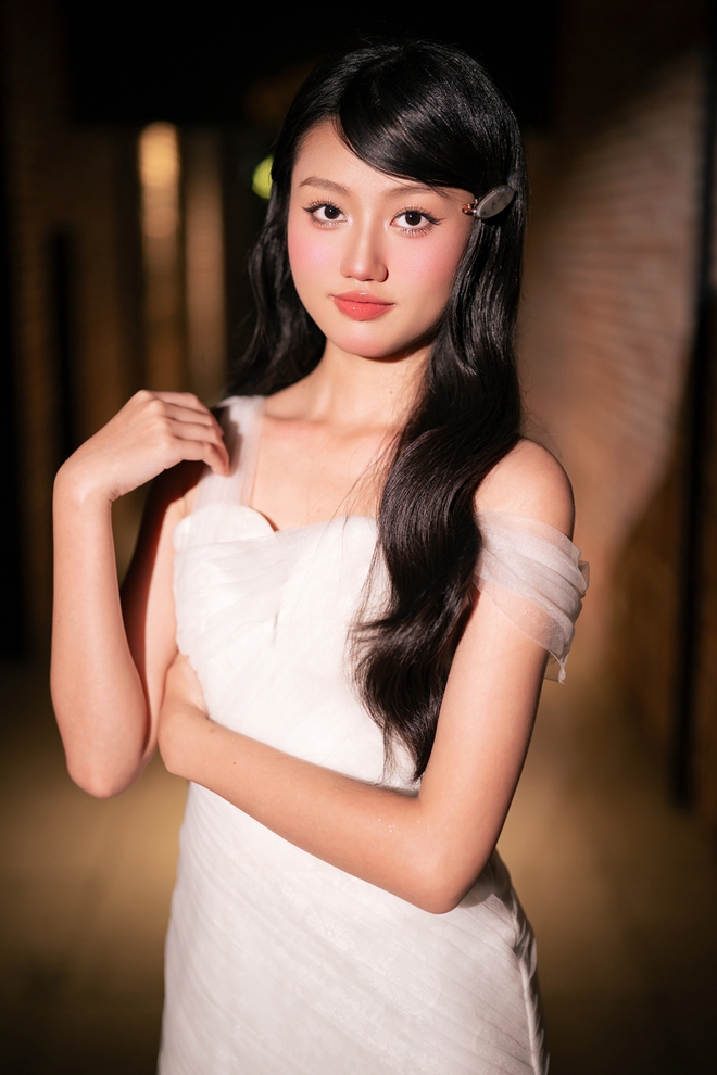 "Ảnh hậu" Mai Cát Vi - Mai Mỹ Ngân nói gì khi không được xem phim kinh dị do chính mình đóng?- Ảnh 3. "Ảnh hậu" Mai Cát Vi - Mai Mỹ Ngân nói gì khi không được xem phim kinh dị do chính mình đóng?- Ảnh 3.