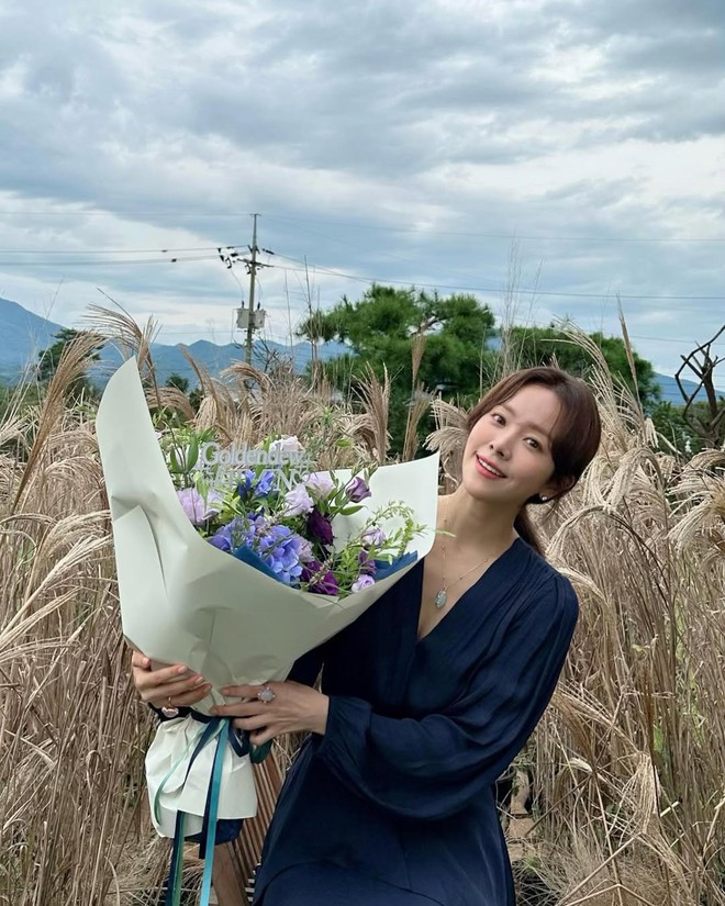 "Tình cũ Hyun Bin" hơn 2 thập kỷ không già, nhan sắc thời trẻ xứng danh nữ thần- Ảnh 25. "Tình cũ Hyun Bin" hơn 2 thập kỷ không già, nhan sắc thời trẻ xứng danh nữ thần- Ảnh 25.