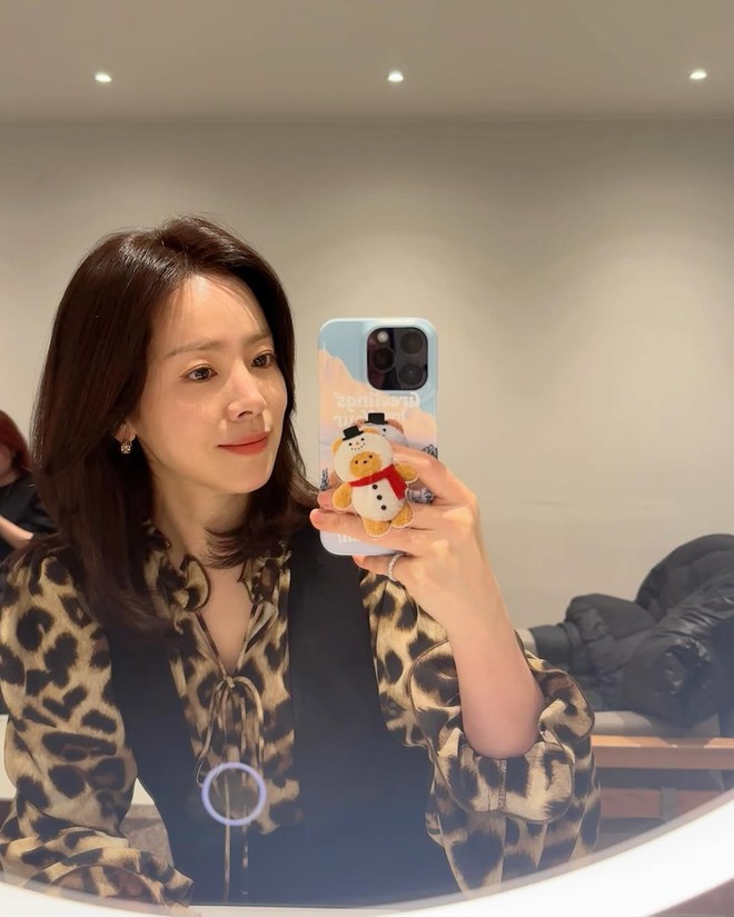 "Tình cũ Hyun Bin" hơn 2 thập kỷ không già, nhan sắc thời trẻ xứng danh nữ thần- Ảnh 33. "Tình cũ Hyun Bin" hơn 2 thập kỷ không già, nhan sắc thời trẻ xứng danh nữ thần- Ảnh 33.