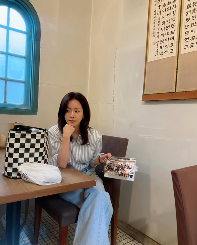 "Tình cũ Hyun Bin" hơn 2 thập kỷ không già, nhan sắc thời trẻ xứng danh nữ thần- Ảnh 32. "Tình cũ Hyun Bin" hơn 2 thập kỷ không già, nhan sắc thời trẻ xứng danh nữ thần- Ảnh 32.