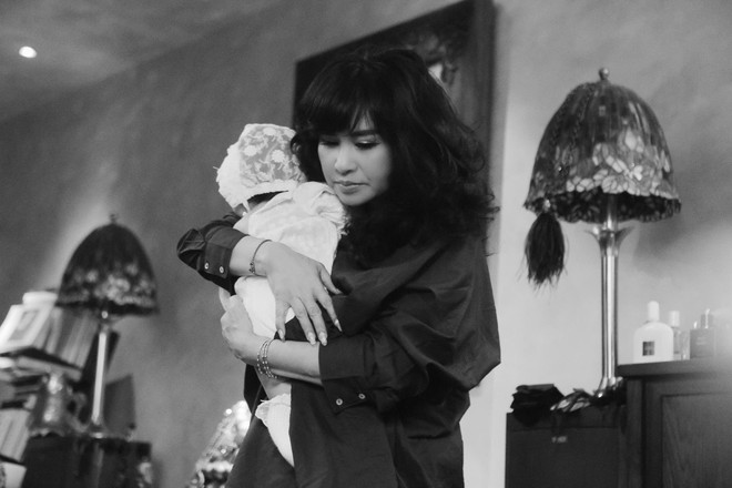 Con gái diva Thanh Lam khoe ảnh 4 thế hệ gia đình, biểu cảm 