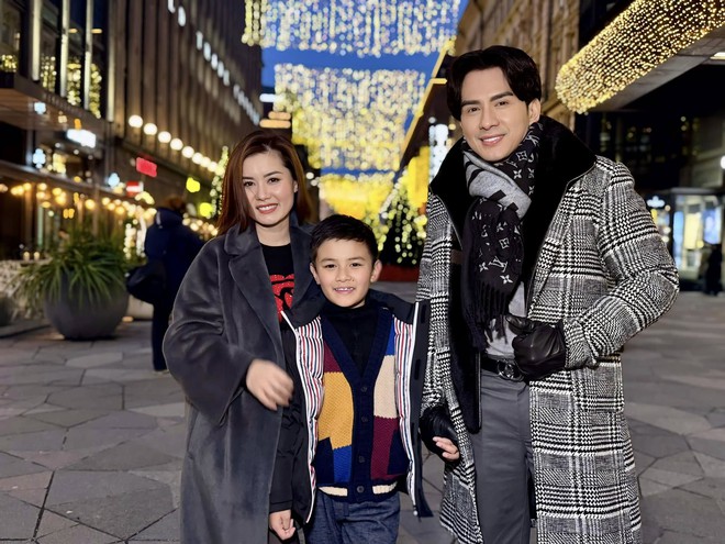 Ba quý tử chuẩn "rich kid" của Vbiz: Sống giữa xa hoa, đồ hiệu chỉ là chuyện nhỏ nhưng giáo dục mới là thứ được đầu tư lớn nhất- Ảnh 20. Ba quý tử chuẩn "rich kid" của Vbiz: Sống giữa xa hoa, đồ hiệu chỉ là chuyện nhỏ nhưng giáo dục mới là thứ được đầu tư lớn nhất- Ảnh 20.