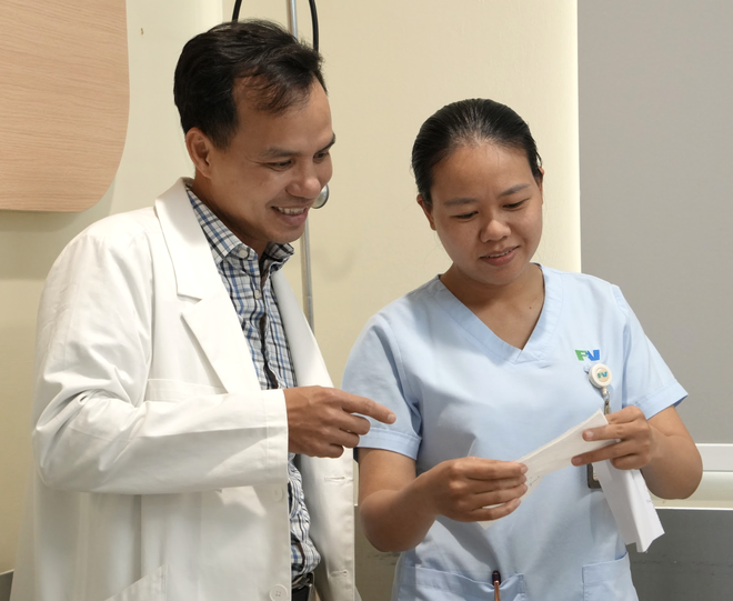 Sau 1 năm nằm viện không người thân bên cạnh, bệnh nhân Hàn Quốc được trở về nước- Ảnh 3. Sau 1 năm nằm viện không người thân bên cạnh, bệnh nhân Hàn Quốc được trở về nước- Ảnh 3.