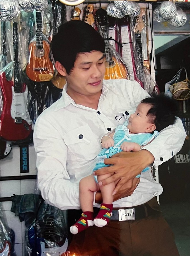 Bồi hồi kể lại chuyện ấu thơ, NS Nguyễn Văn Chung khiến fan Bồi hồi kể lại chuyện ấu thơ, NS Nguyễn Văn Chung khiến fan