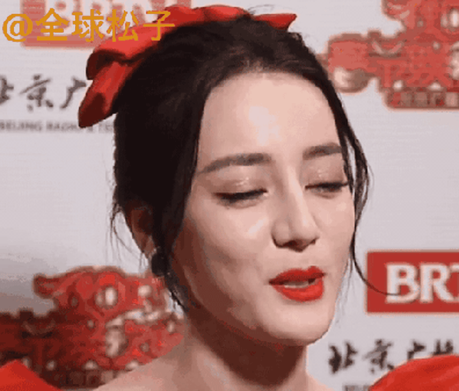 Địch Lệ Nhiệt Ba lại gây sốt cõi mạng- Ảnh 8.
