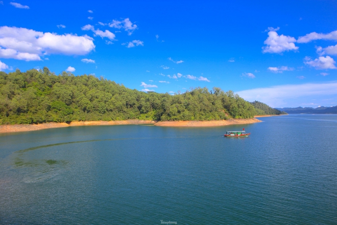 Hành trình chạm vào vẻ đẹp nguyên sơ với những món ngon gói trọn hương vị đậm đà, là đặc sản Hành trình chạm vào vẻ đẹp nguyên sơ với những món ngon gói trọn hương vị đậm đà, là đặc sản