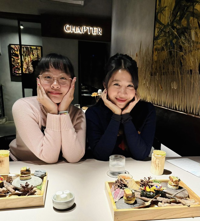 Từng là cô bé "sumo" thừa cân, con gái MC Diệp Chi "lột xác" ngỡ ngàng khi bước sang tuổi thiếu nữ, càng lớn càng giống mẹ- Ảnh 1.