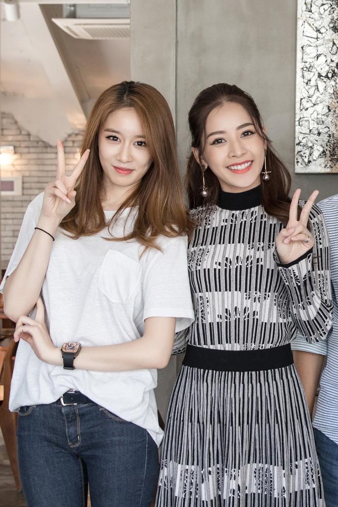 Chi Pu từng bất phân thắng bại với 1 nữ thần Kpop cùng tuổi: Visual hao hao chưa phải tất cả- Ảnh 8. Chi Pu từng bất phân thắng bại với 1 nữ thần Kpop cùng tuổi: Visual hao hao chưa phải tất cả- Ảnh 8.