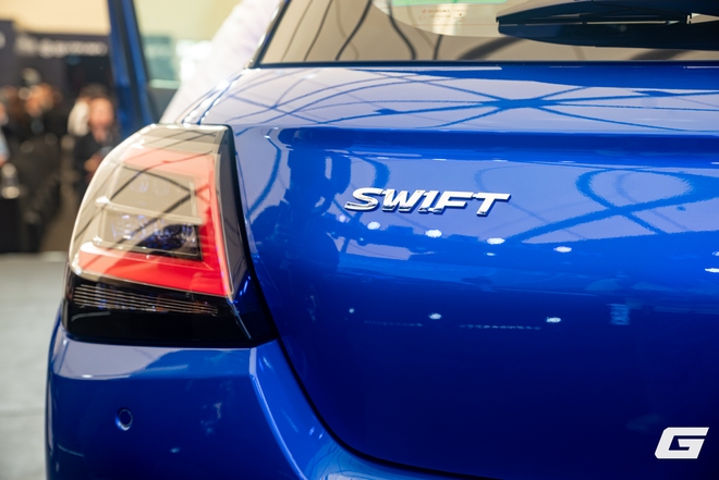 Cận cảnh Suzuki New Swift 2025: Sử dụng hệ truyền động mild-hybrid, nâng cấp ADAS tiên tiến, giá 569 triệu- Ảnh 7. Cận cảnh Suzuki New Swift 2025: Sử dụng hệ truyền động mild-hybrid, nâng cấp ADAS tiên tiến, giá 569 triệu- Ảnh 7.
