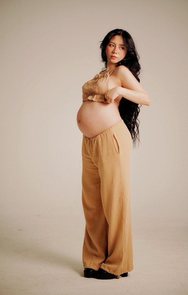 Gia tộc nổi tiếng ở Hà Nội có tận 3 hot mom: Từ mẹ đến con đều là dâu hào môn, ai cũng có tổ ấm riêng hạnh phúc- Ảnh 18. Gia tộc nổi tiếng ở Hà Nội có tận 3 hot mom: Từ mẹ đến con đều là dâu hào môn, ai cũng có tổ ấm riêng hạnh phúc- Ảnh 18.