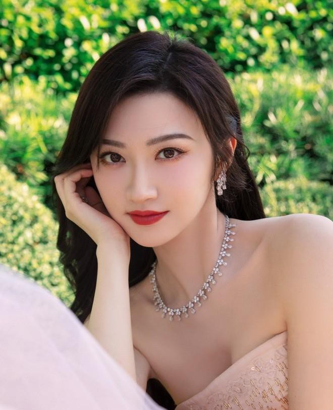11 giây cho thấy khí chất của mỹ nhân lấn lướt Lưu Diệc hi88.com đăng nhập- Ảnh 12.