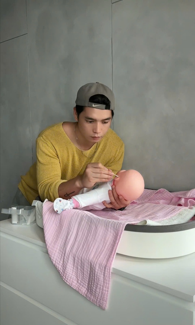 Ông xã Huy Trần đã học gì mà khiến bà bầu Ngô Thanh Vân phải Ông xã Huy Trần đã học gì mà khiến bà bầu Ngô Thanh Vân phải