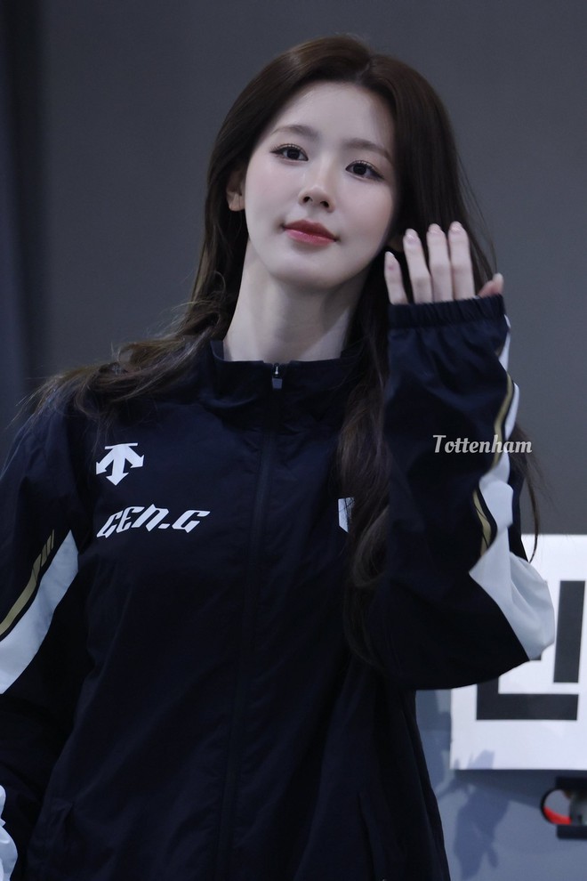 “Đối thủ visual” của Jisoo đạt điểm tuyệt đối khi zoom cận mặt, thu phục Getty Images bản Hàn lẫn thế giới- Ảnh 4. “Đối thủ visual” của Jisoo đạt điểm tuyệt đối khi zoom cận mặt, thu phục Getty Images bản Hàn lẫn thế giới- Ảnh 4.