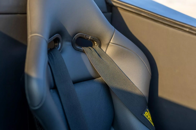 Mercedes-Benz CL55 AMG phong cách Batman gây sốt với giá gần 8 tỷ đồng tiền độ!- Ảnh 16.