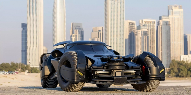 Mercedes-Benz CL55 AMG phong cách Batman gây sốt với giá gần 8 tỷ đồng tiền độ!- Ảnh 2.