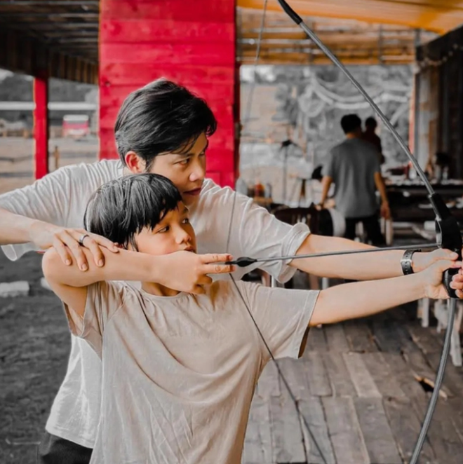 Thấy con trai mới gia nhập Thấy con trai mới gia nhập