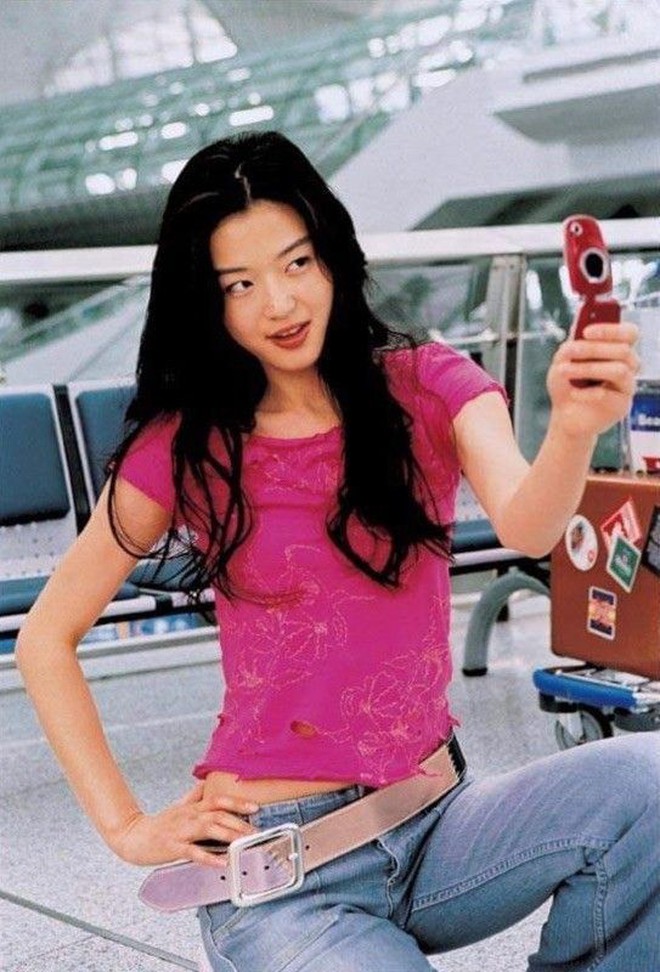 Gọi Jeon Ji Hyun là “huyền thoại Y2K” vì mặc crop top với quần cạp trễ quá đỉnh, hơn 20 năm nhìn lại vẫn mê- Ảnh 6. Gọi nhà cái hi88 là “huyền thoại Y2K” vì mặc crop top với quần cạp trễ quá đỉnh, hơn 20 năm nhìn lại vẫn mê- Ảnh 6.