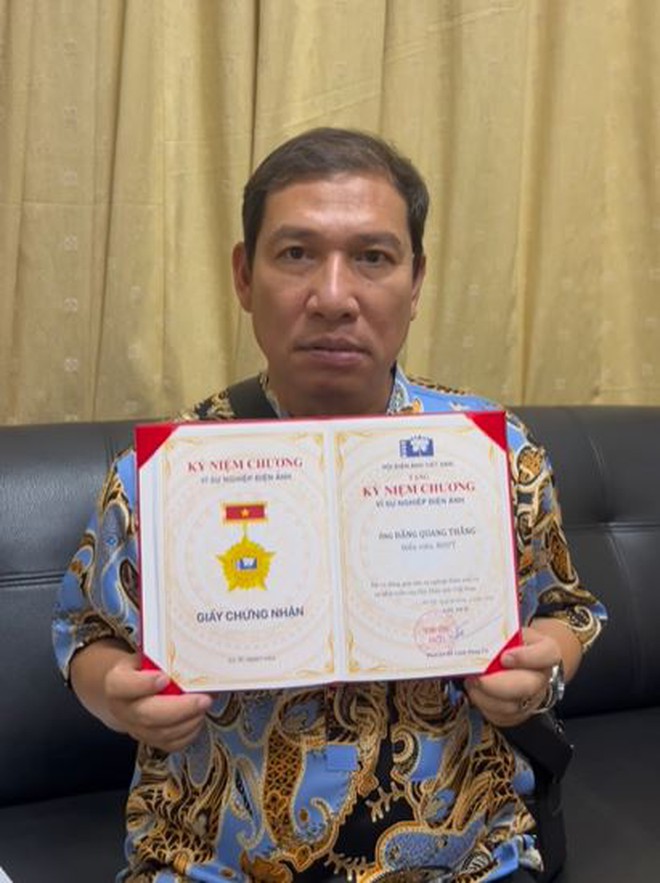 NSƯT Quang Thắng khoe tin vui liên quan sự nghiệp, hàng trăm người chỉ chú ý 1 điều- Ảnh 1. NSƯT hi88.con Thắng khoe tin vui liên quan sự nghiệp, hàng trăm người chỉ chú ý 1 điều- Ảnh 1.