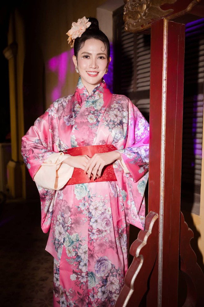 Hoa hậu Phan Thị Mơ đắt show sự kiện, tiết lộ chuyện xây nhà tiền tỷ tặng ba mẹ- Ảnh 7. Hoa hậu Phan Thị Mơ đắt show sự kiện, tiết lộ chuyện xây nhà tiền tỷ tặng ba mẹ- Ảnh 7.