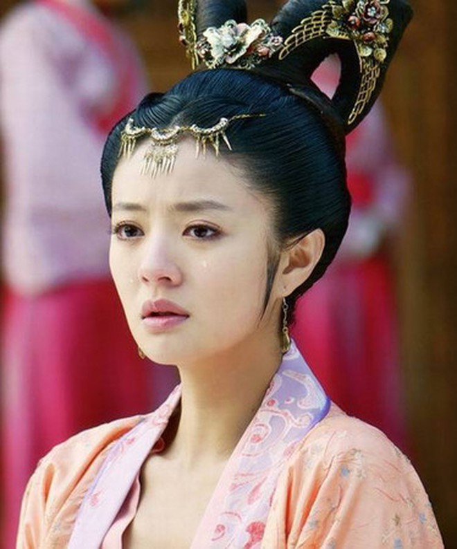 An Dĩ Hiên tái xuất với vai nữ phụ trong "Lâm Giang Tiên" sau thời gian dài ở ẩn vì chồng ngồi tù?- Ảnh 12. An Dĩ Hiên tái xuất với vai nữ phụ trong "Lâm Giang Tiên" sau thời gian dài ở ẩn vì chồng ngồi tù?- Ảnh 12.