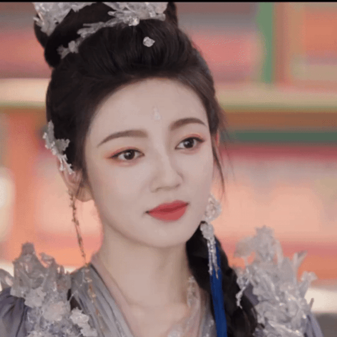 An Dĩ Hiên tái xuất với vai nữ phụ trong "Lâm Giang Tiên" sau thời gian dài ở ẩn vì chồng ngồi tù?- Ảnh 1. An Dĩ Hiên tái xuất với vai nữ phụ trong "Lâm Giang Tiên" sau thời gian dài ở ẩn vì chồng ngồi tù?- Ảnh 1.